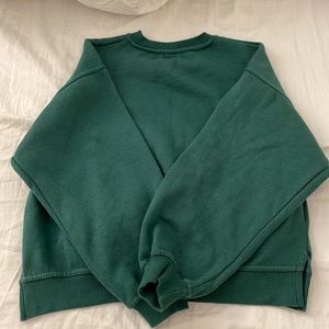 Green sweater, suitable for ages 11-12